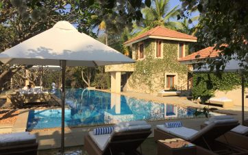 Shreyas Yoga Retreat in India