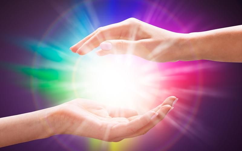 Haylen Newton tells us all about energy healing Haylen Newton tells us all about energy healing