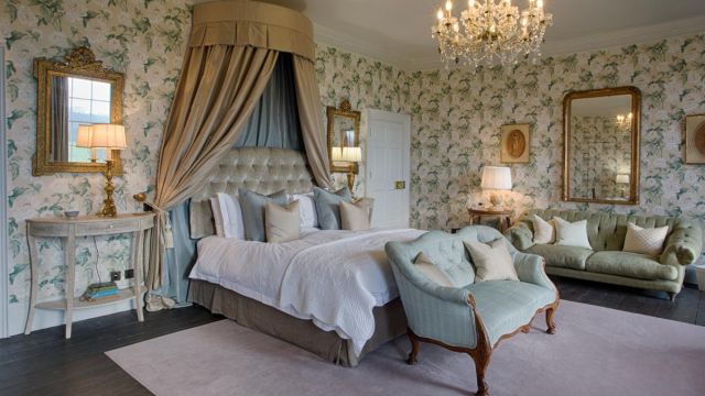 Queen Suite Queen Suite