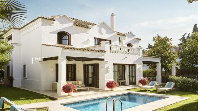 Four Bedroom Villa With Kitchen Four Bedroom Villa With Kitchen