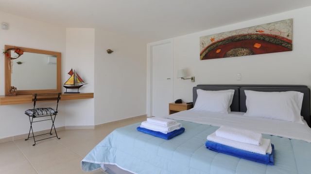 Yoga and hiking retreat in Greece - Double room Yoga and hiking retreat in Greece - Double room